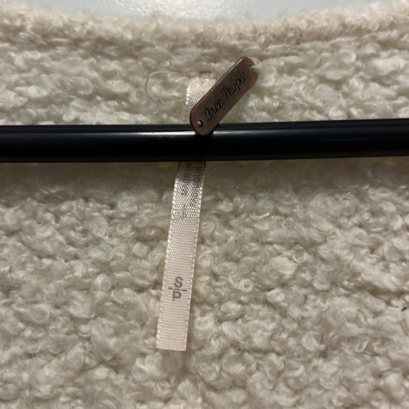 FREE PEOPLE LOFTY VNECK ALPACA BLEND SWEATER - Picture 5 of 8